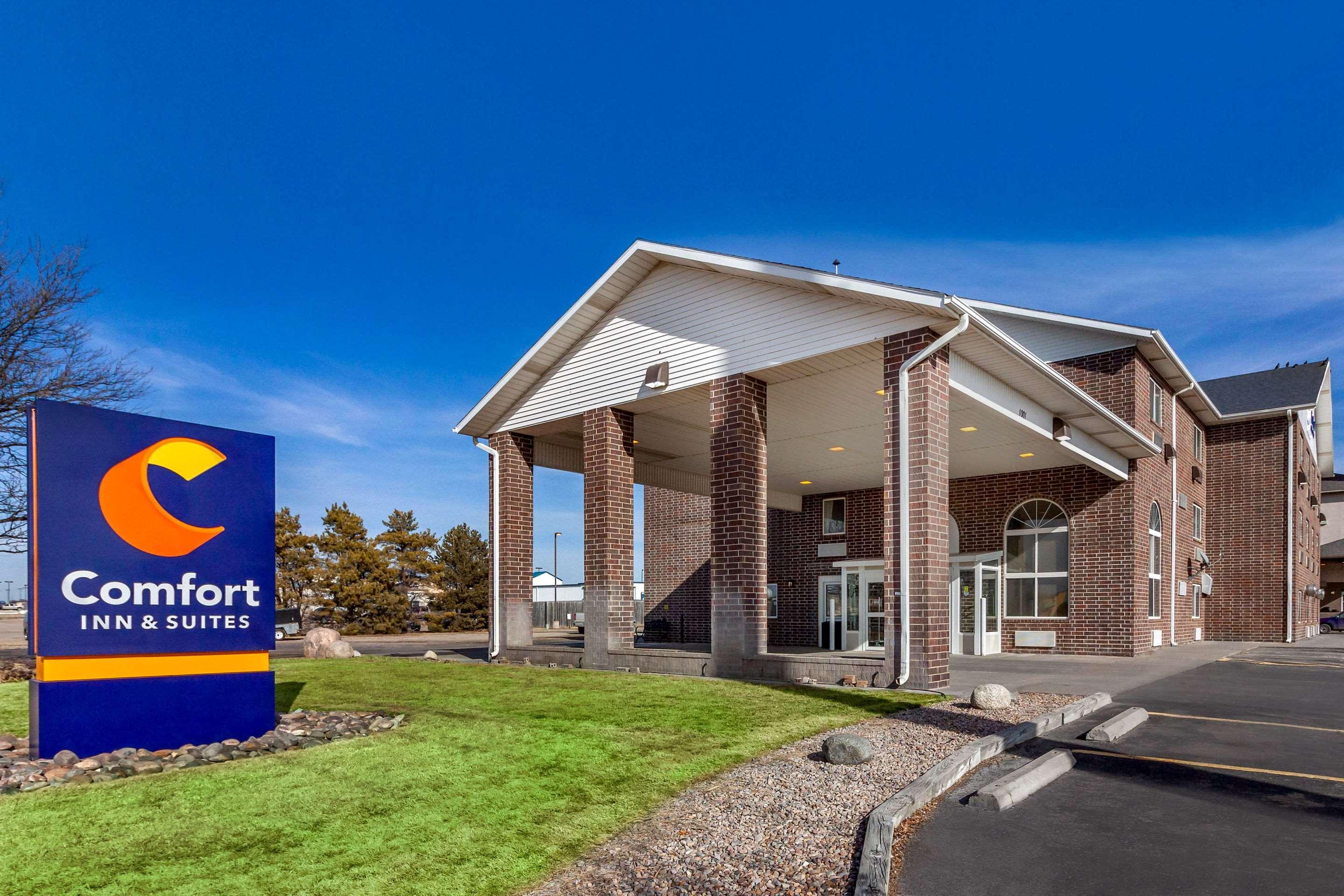 Comfort Inn & Suites Hays I-70 Buitenkant foto